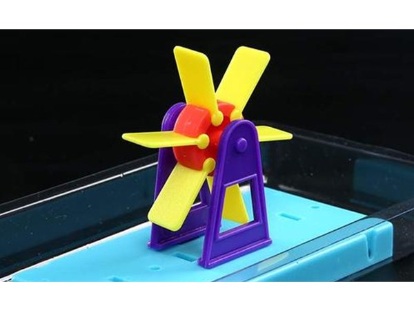 家庭生活是同學(xué)們發(fā)現(xiàn)科學(xué)問(wèn)題、探索自然的重要組成部分
